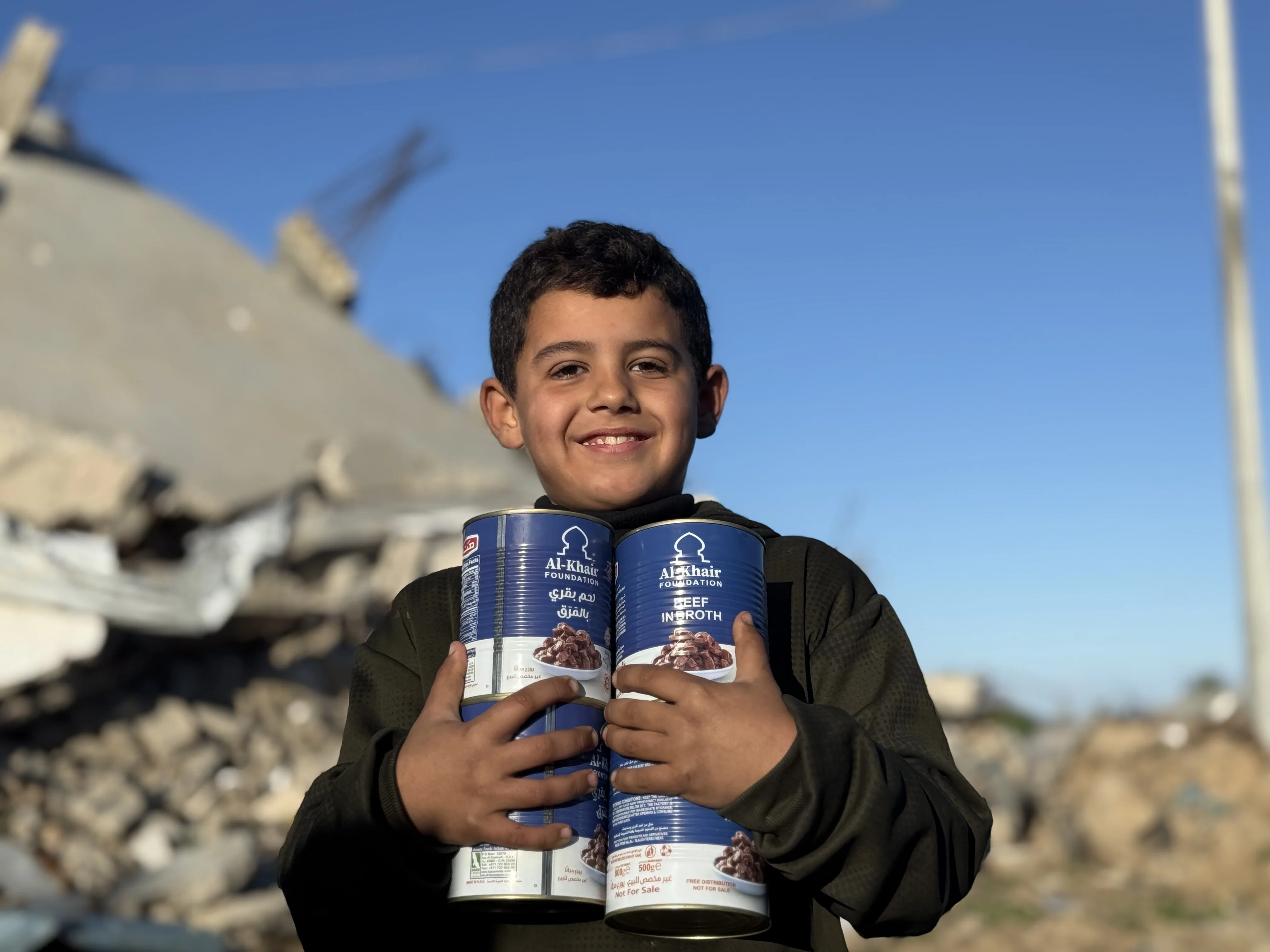 علب اللحوم وصلت إلى غزة.. حينما جاء الغذاء ومعه الفرح