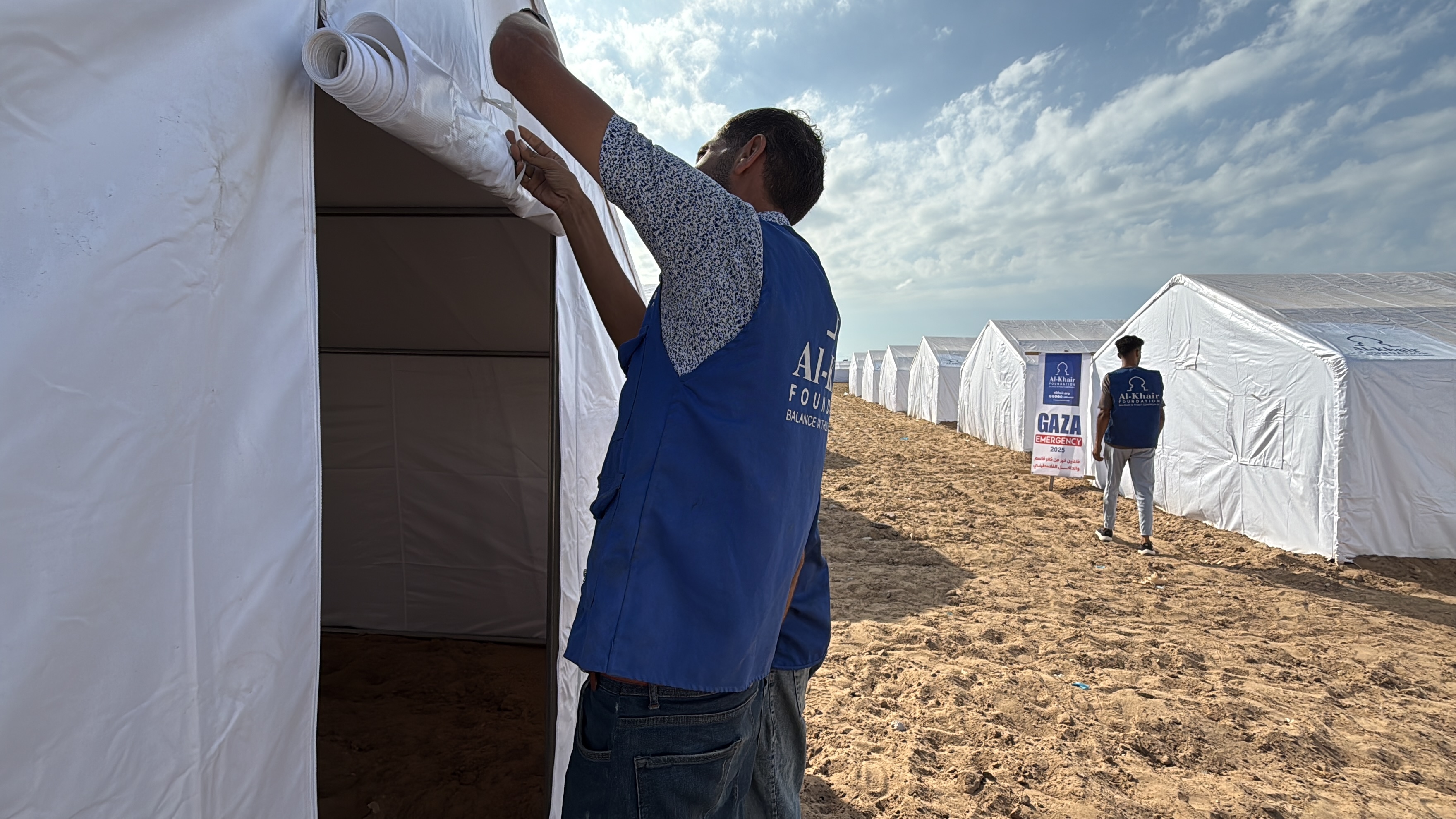 خيام الخير.. صمود في وجه البرد والمنخفض الجوي