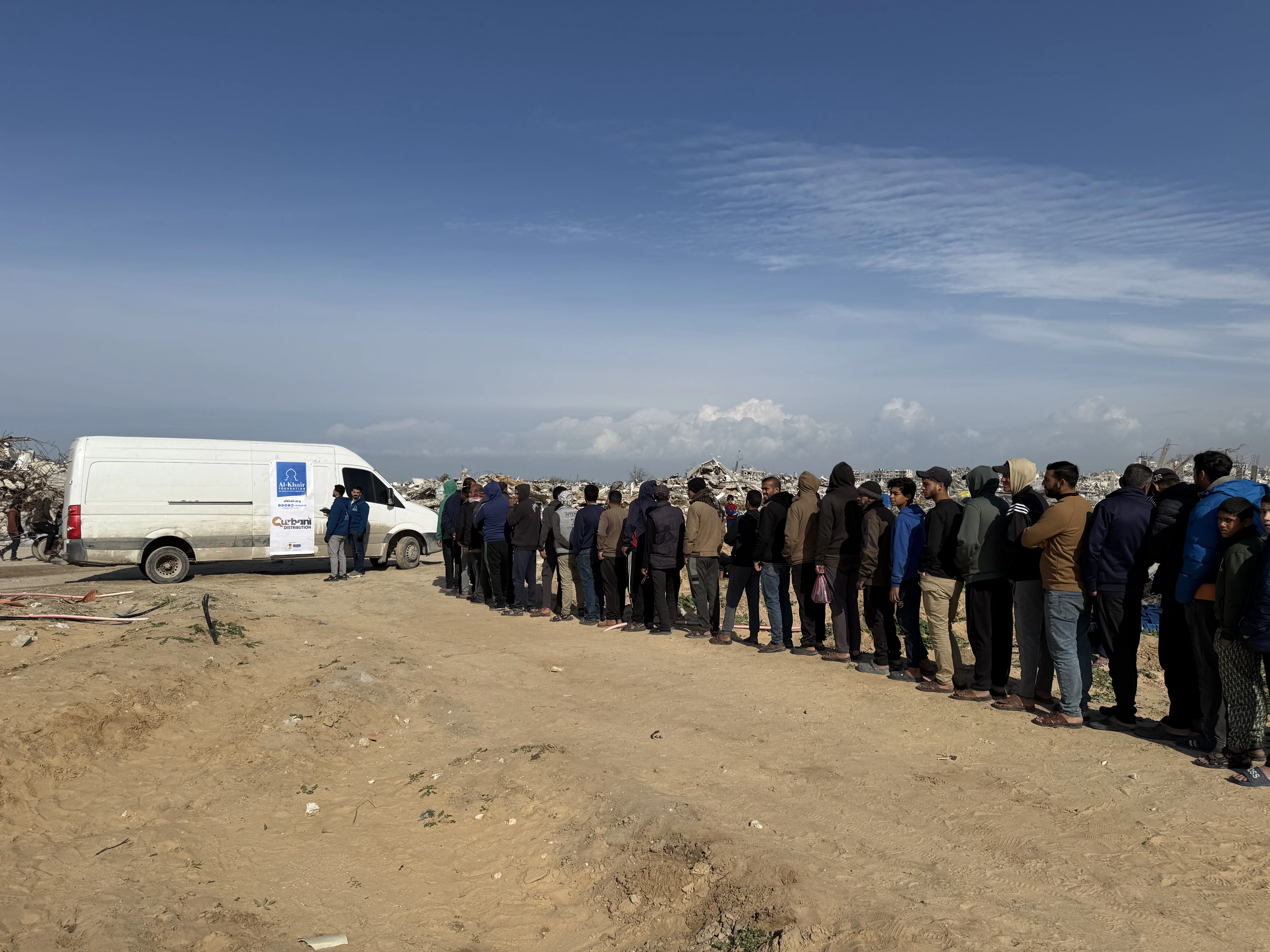 أول قافلة لحوم مجمدة إلى غزة.. كيف كُسر الحصار ووصل الغذاء؟